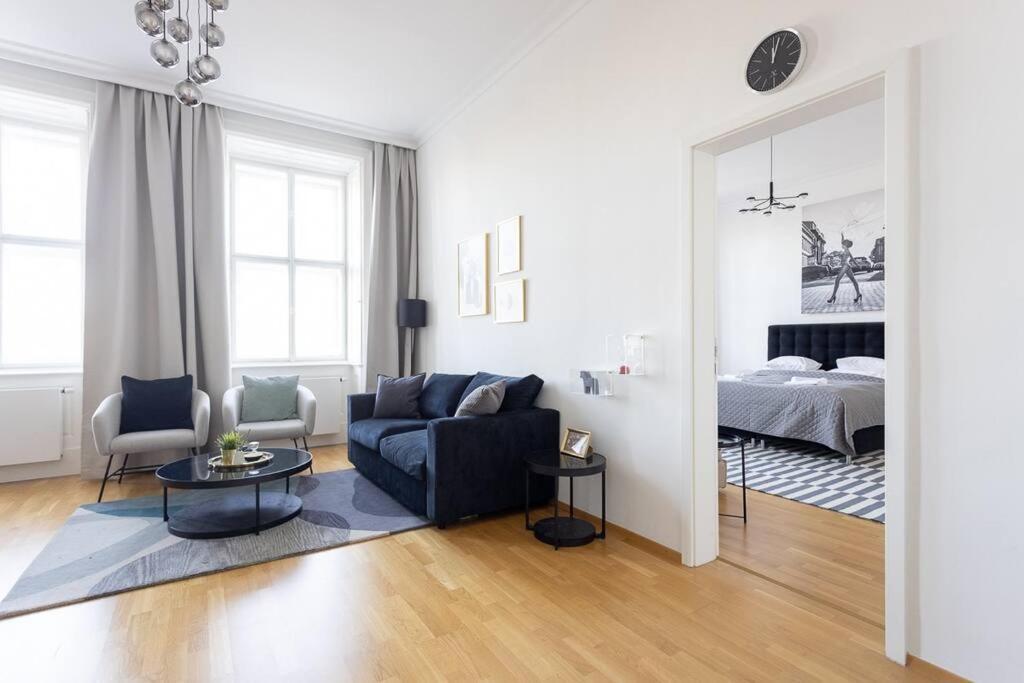 Apartamento Franz 24 - Typical Viennese In The Heart Of *